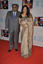 Sridevi, Boney Kapoor at Zee Awards red carpet in Mumbai on 6th Jan 2013 (142).JPG